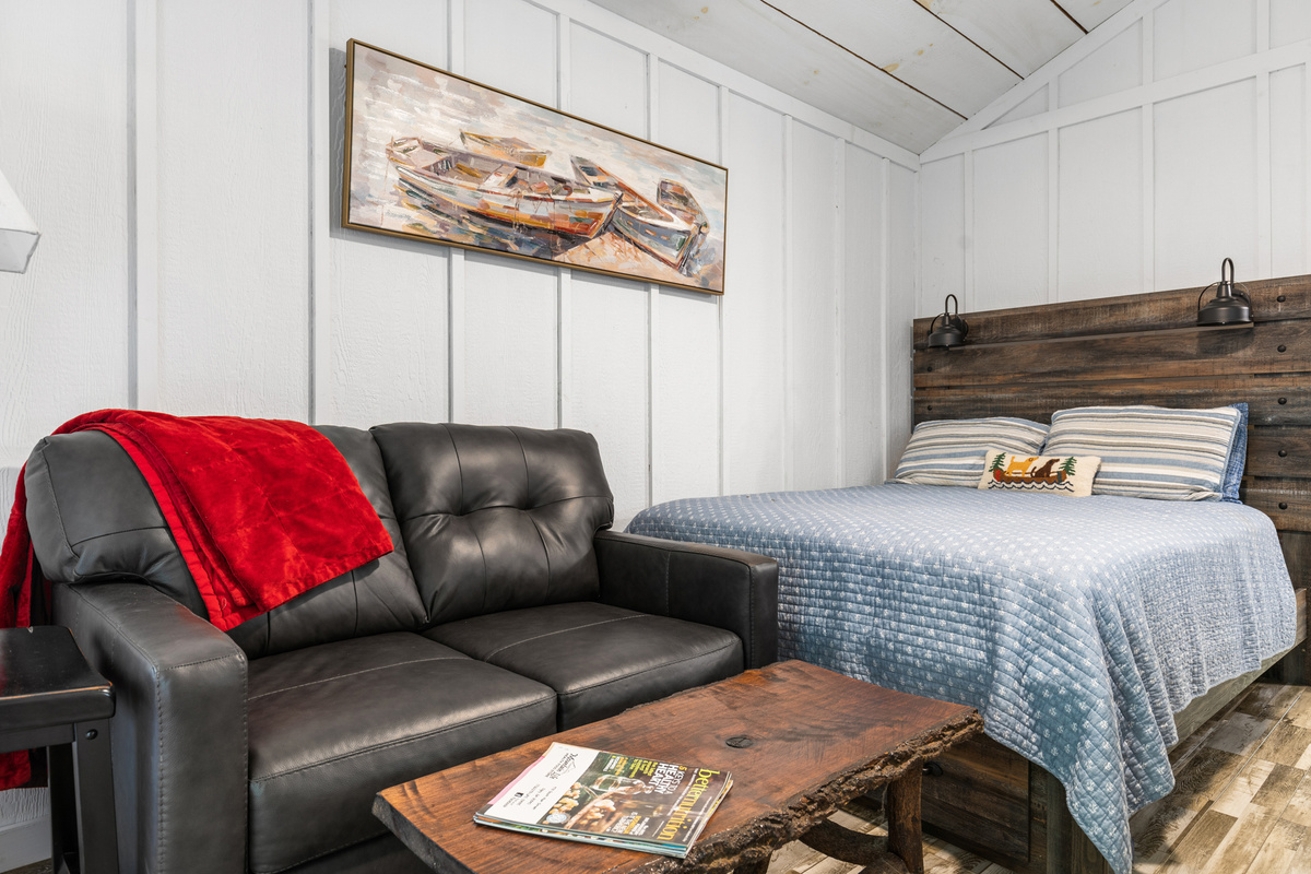 The guest cottage is perfect for grandparents, another couple, or anyone wanting a little extra space.