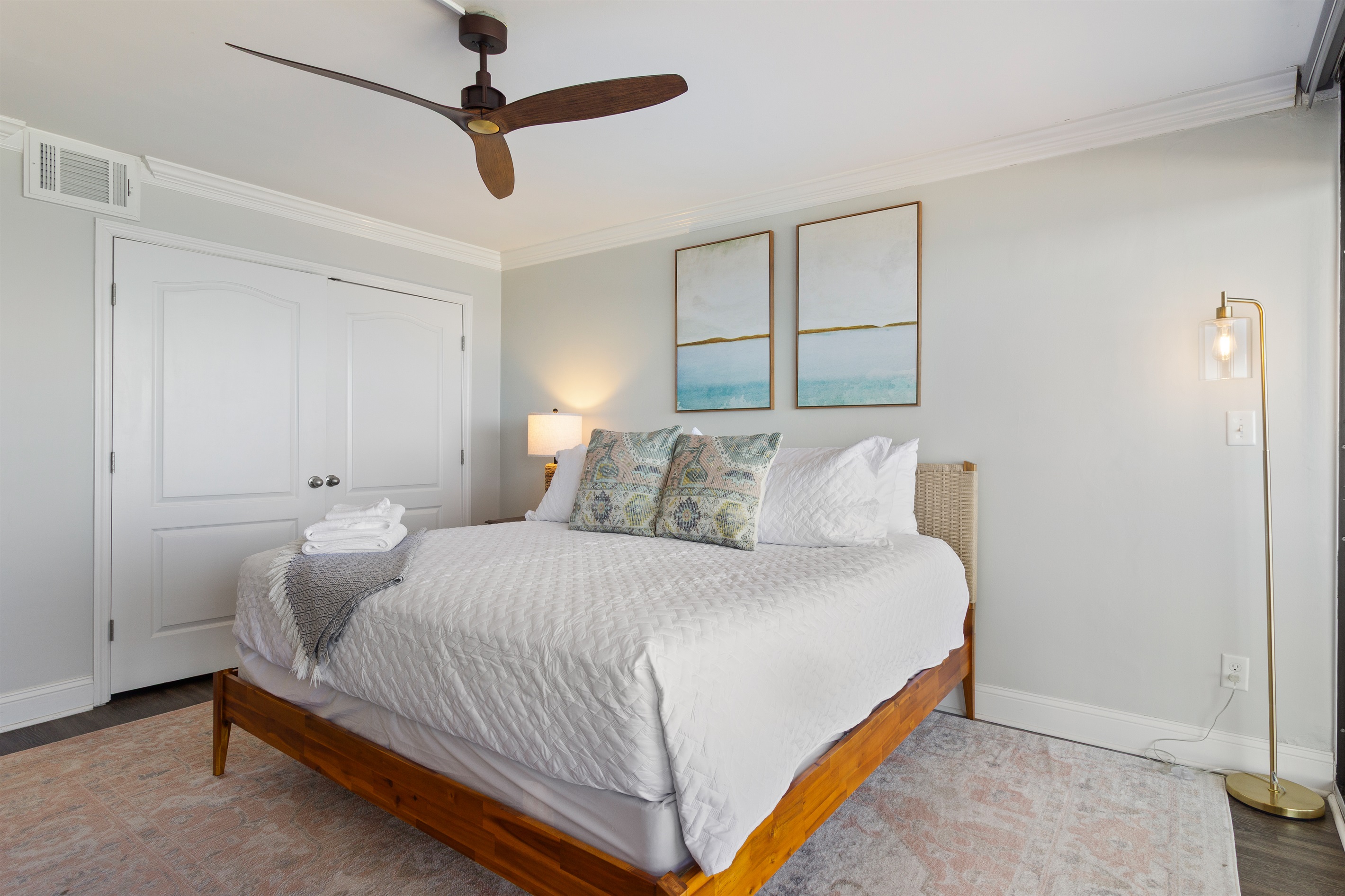 Bedroom 1 - Bed linens provided