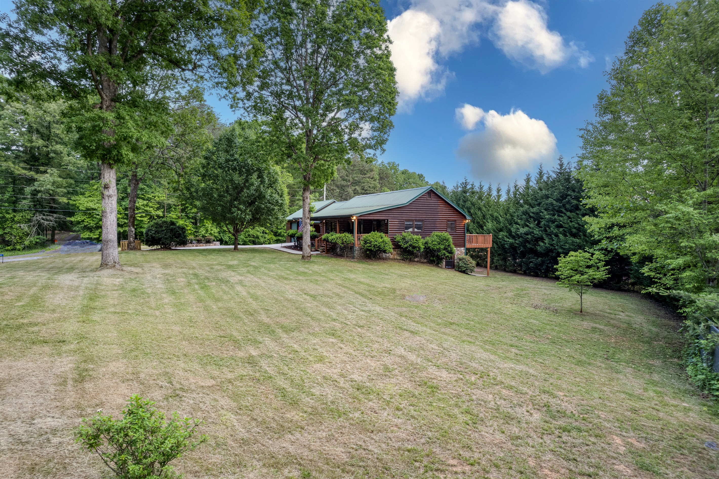 Big Front Yard!