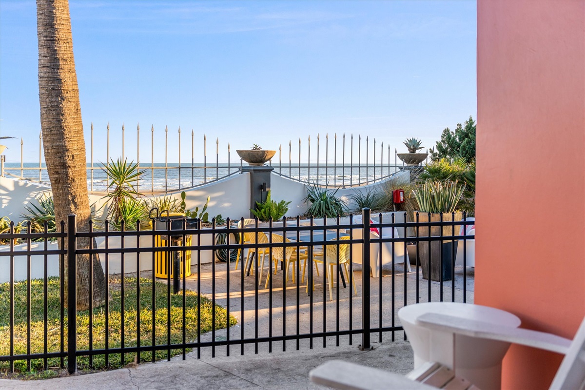 2c6e6040149d4faaaf10e7fd1217783b Large | Beachhouse | Texas | TX | Vacation Homes | Galveston | Crystal Beach | Kokomo | Breezy Days | Beachfront Elegance | Sunrise Serenity | Southern Sands Property Management, LLC
