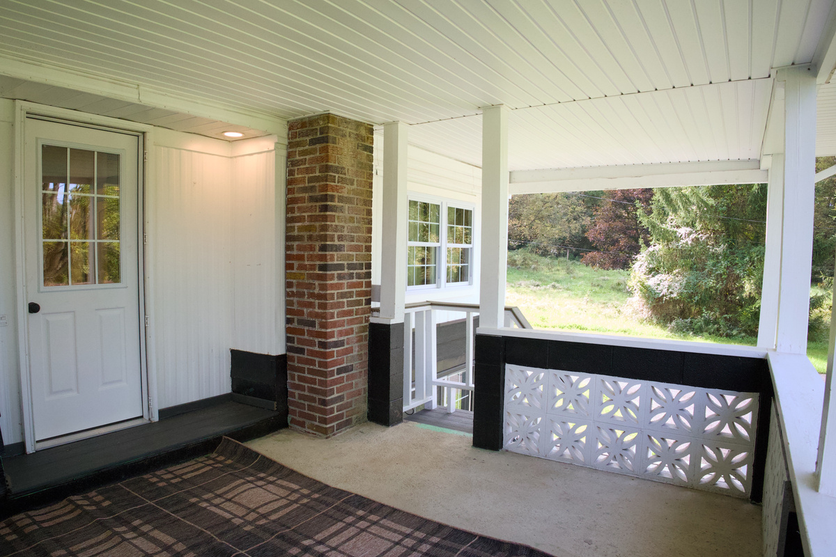 Front porch, looking towards the entrance steps