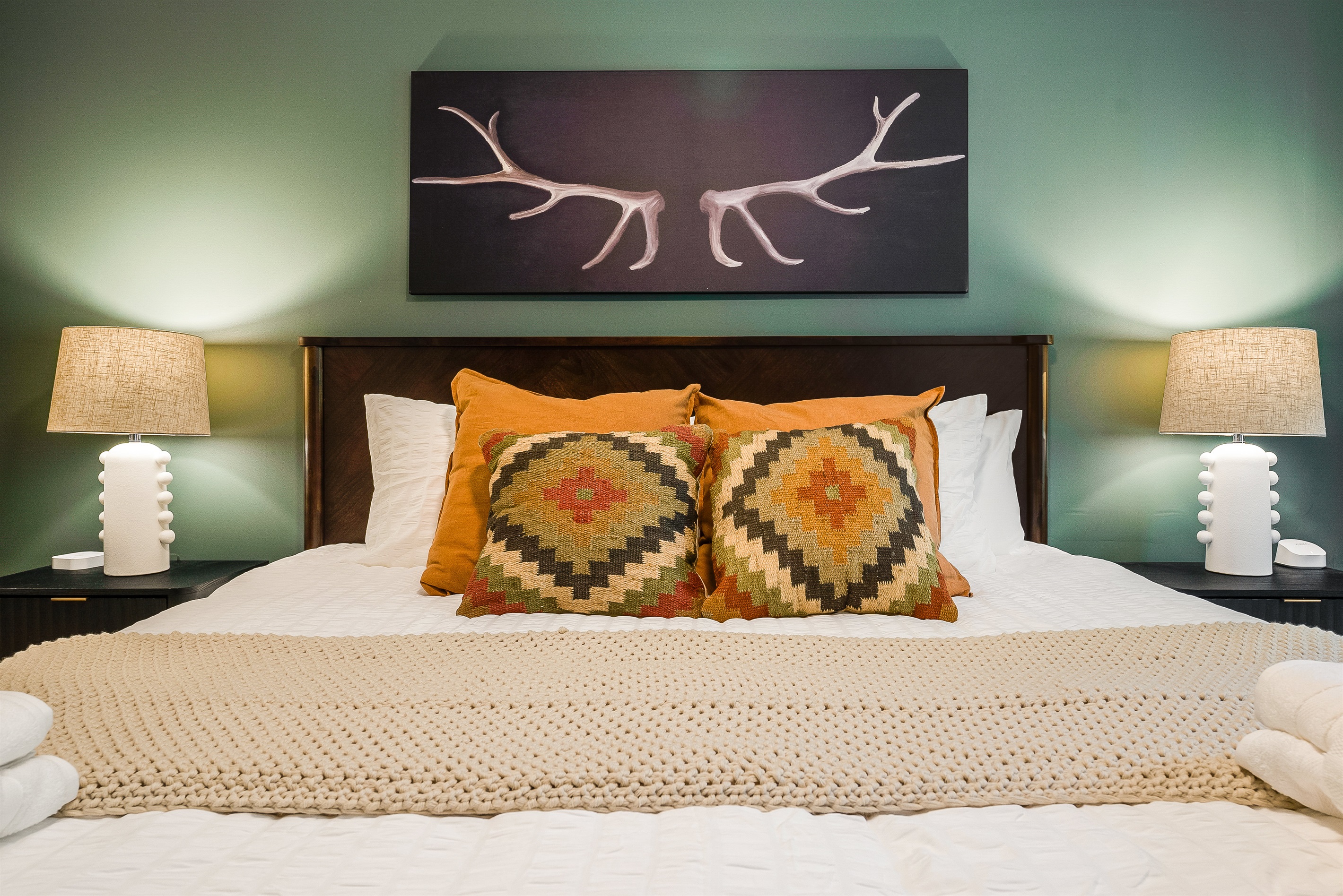 Spacious master with plush king bed & ensuite bathroom