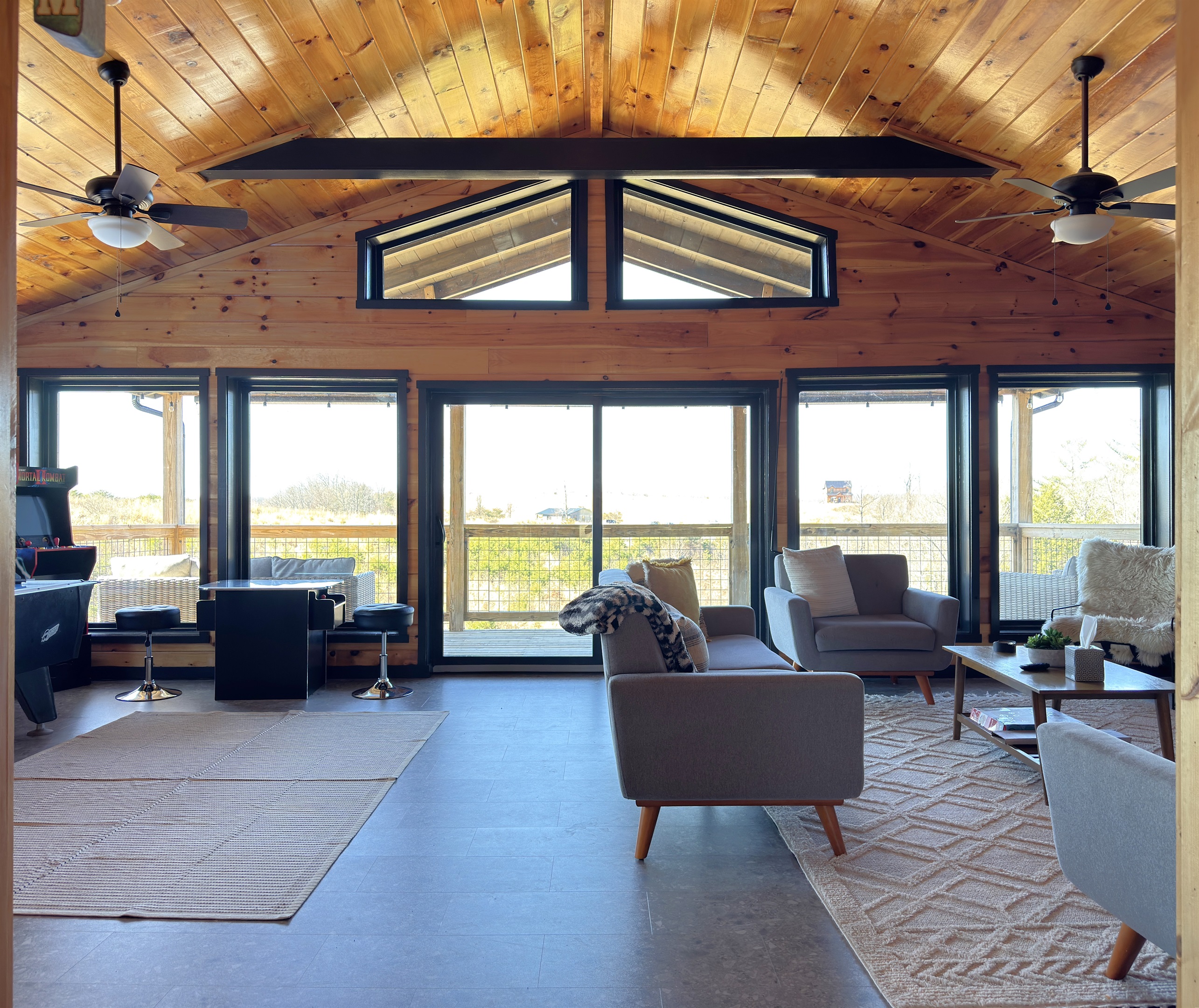 Upstairs game room & living area