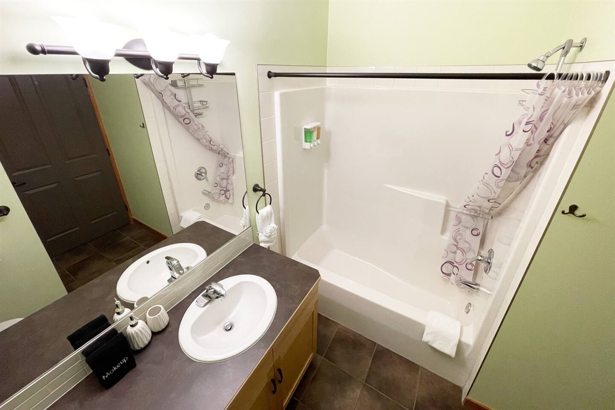 2nd bathroom, with shower and tub.  Heated floor!  