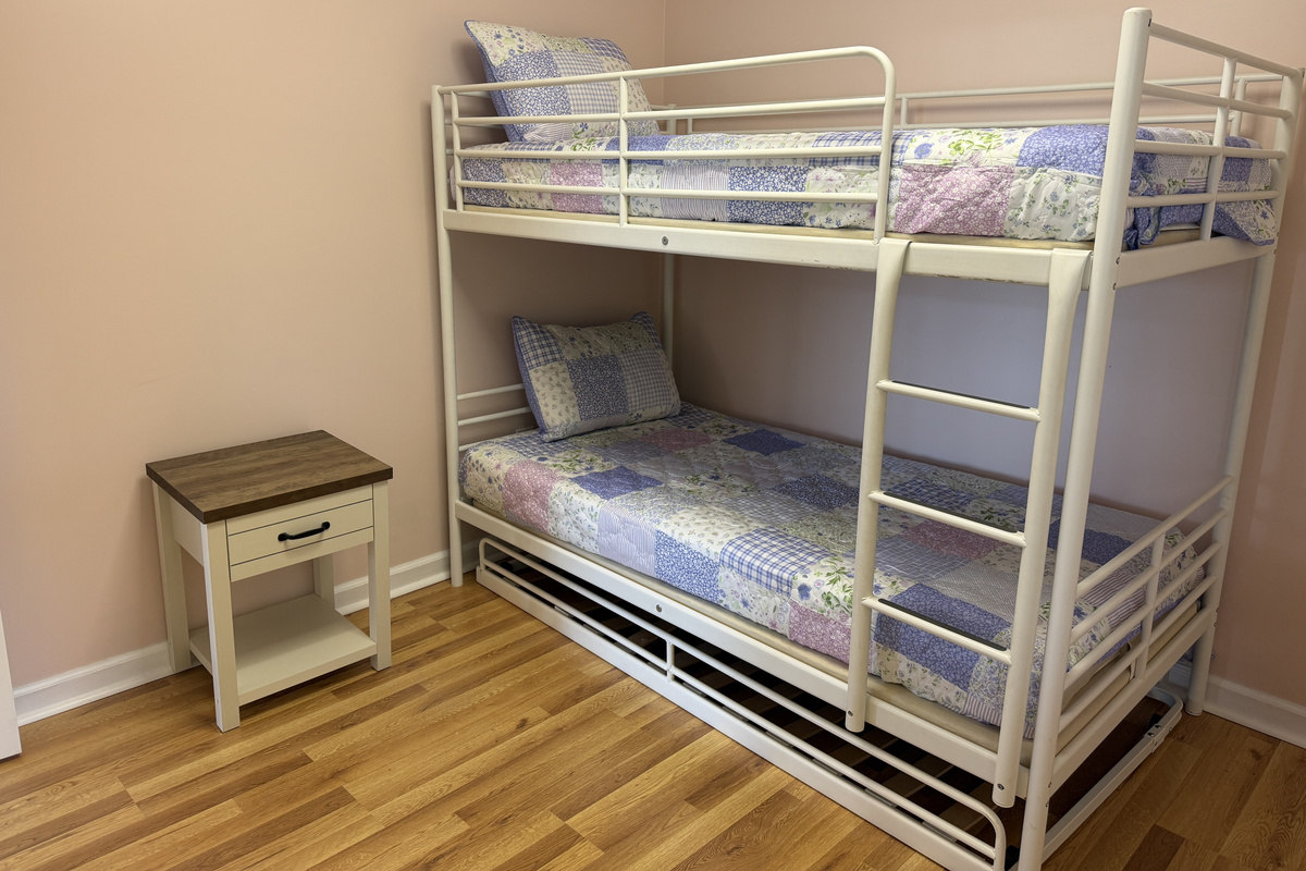 Bunk bed room