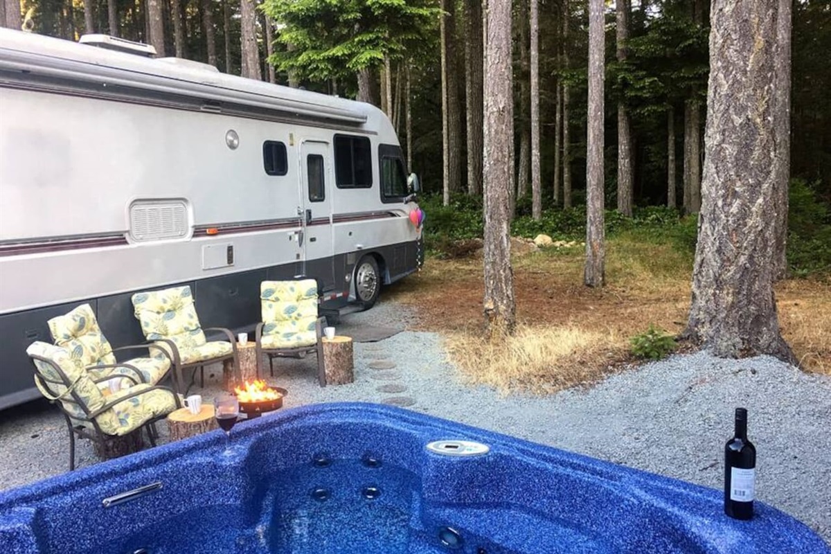 Your own secluded, private Hot Tub and seating area, with fire pit