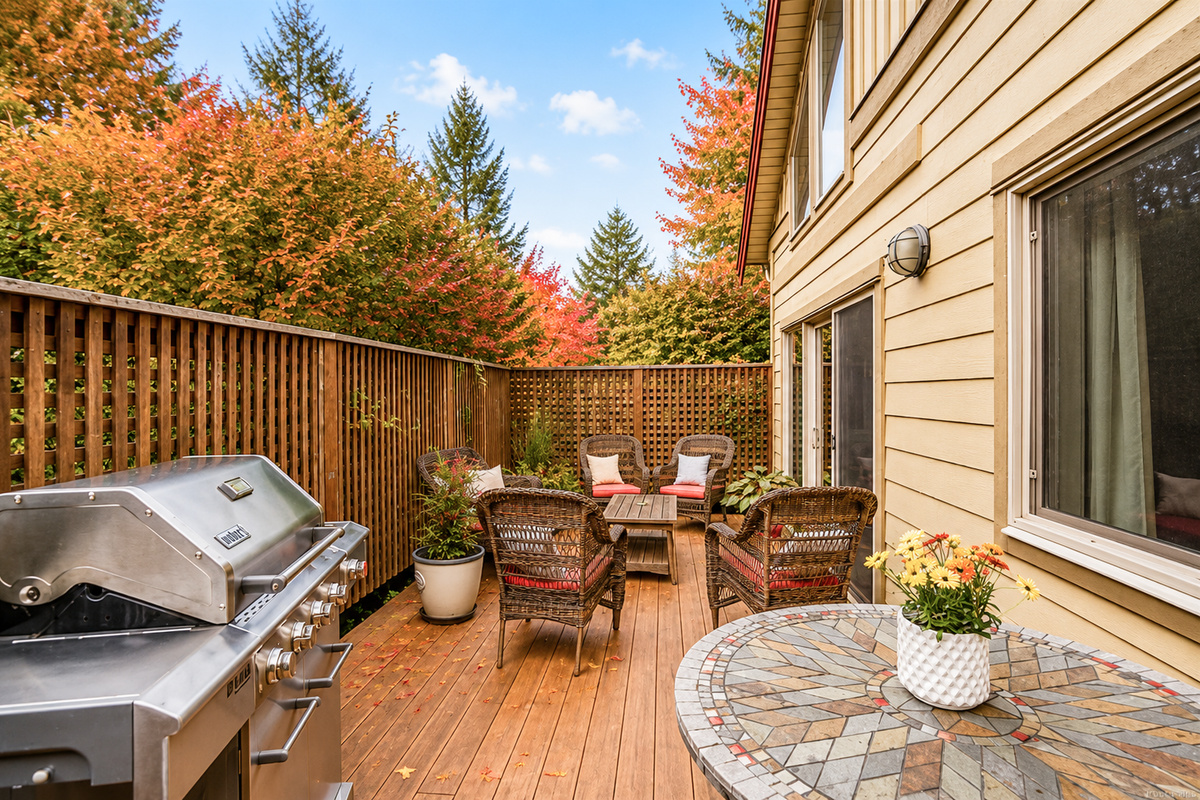 Private back deck with BBQ