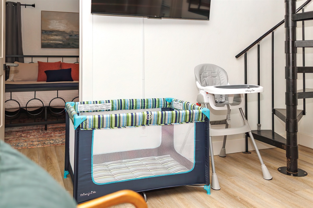 Little guests welcome&mdash;playpen, high chair and baby gate provided