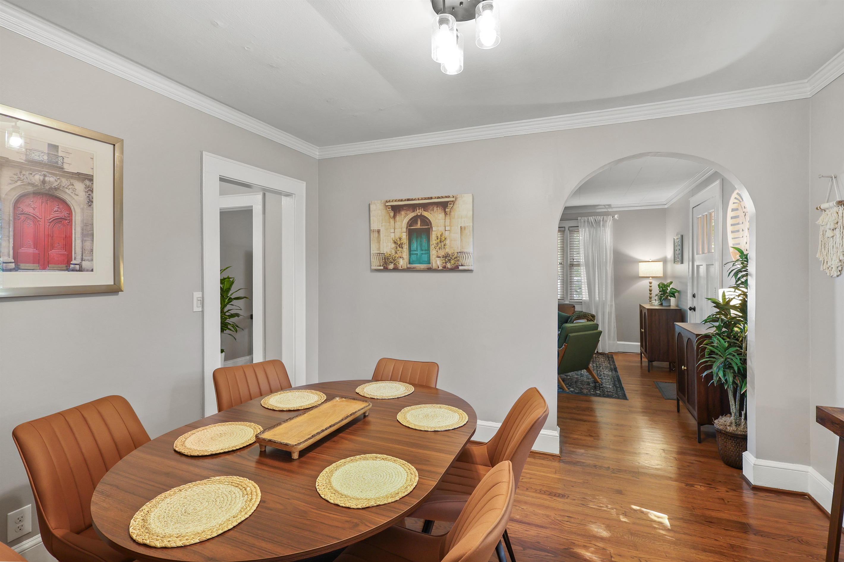 Dining Room for 6