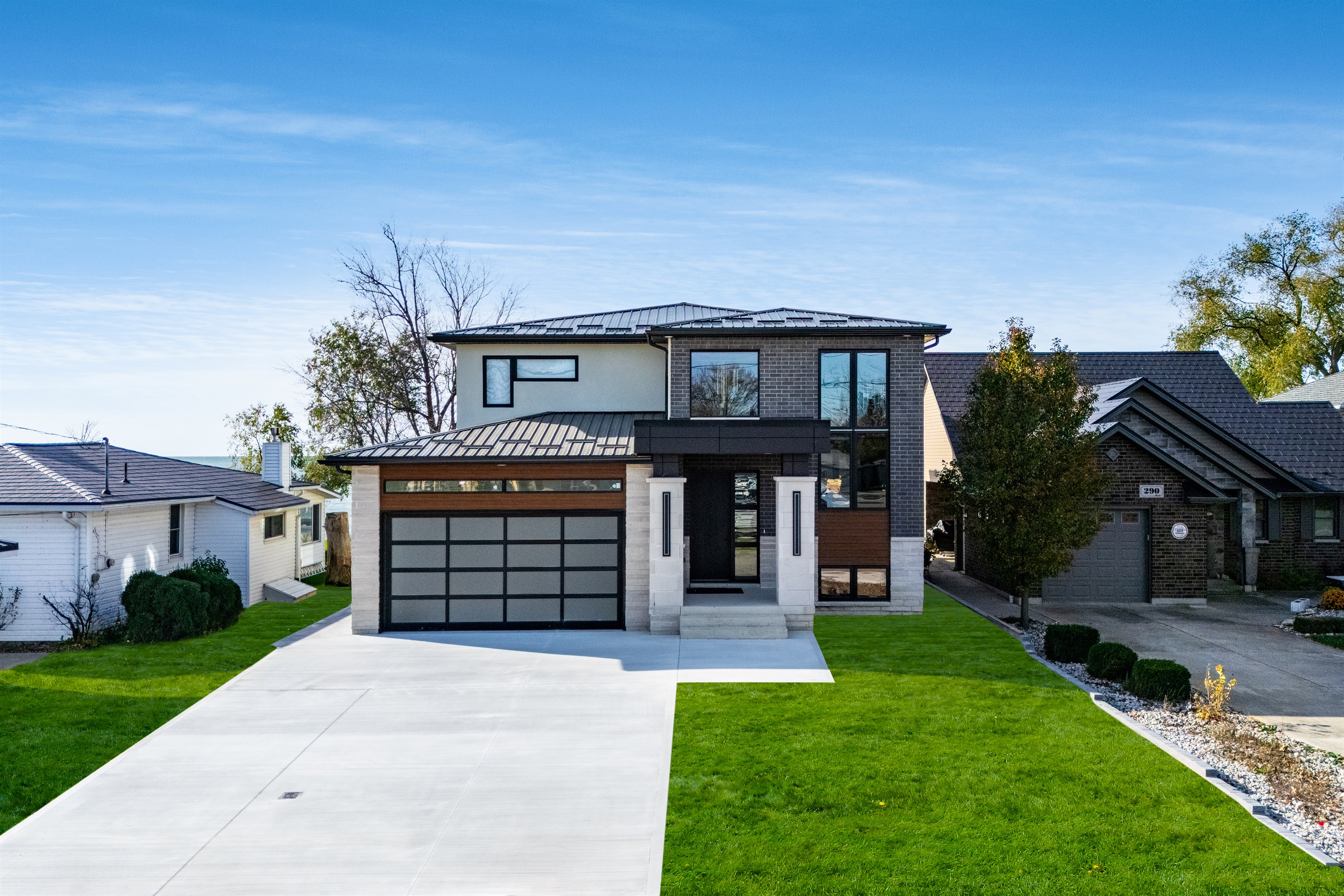 Front exterior view.