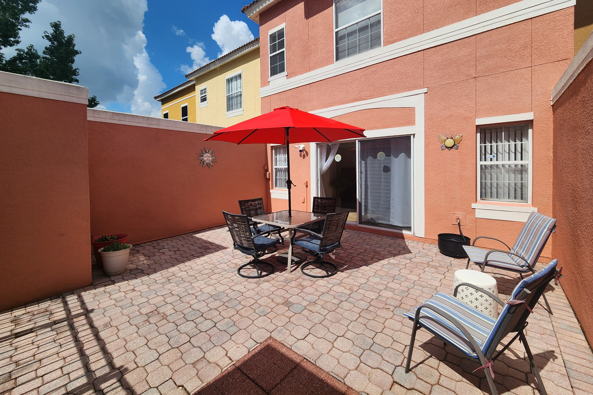 Private Back Patio