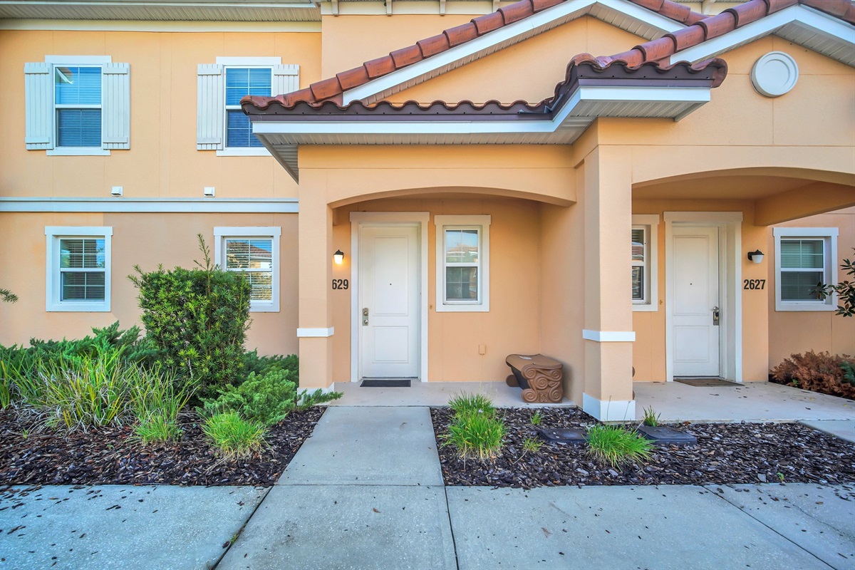 Front of townhome