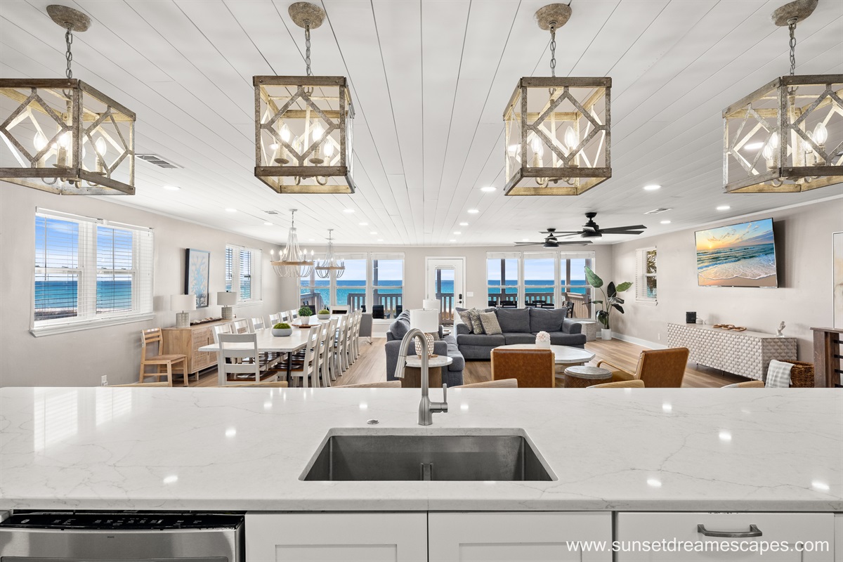 Cook with a view! Facing the sugar sand beaches of PCB, you will enjoy all the amenities of home in the fully renovated and appointed kitchen.