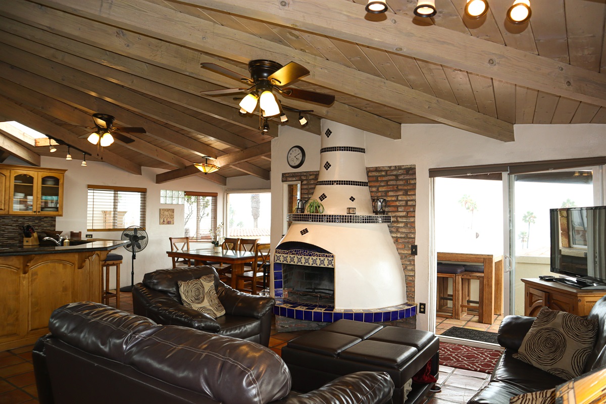 Circa Del Mar - Living room