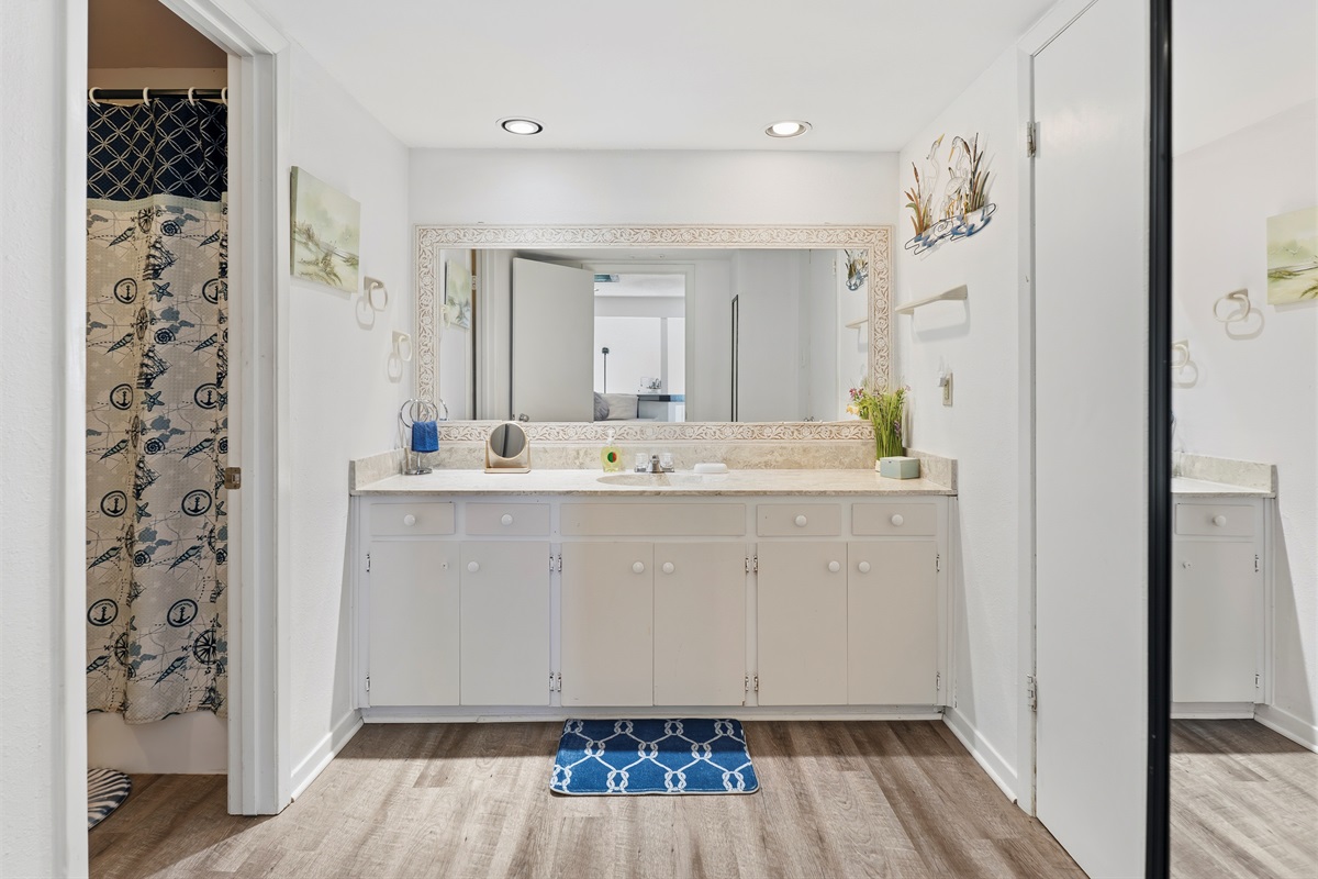 upstairs bathroom