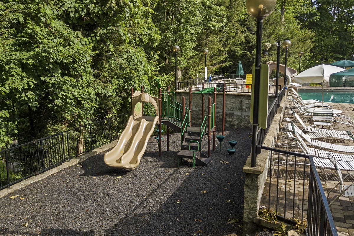 Community Playground 5 minutes from the cabin!