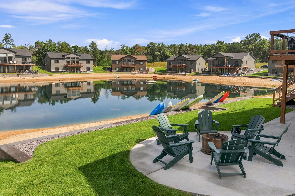 Lounge fire pit, grill, kayaks, paddle boards for your use during your stay