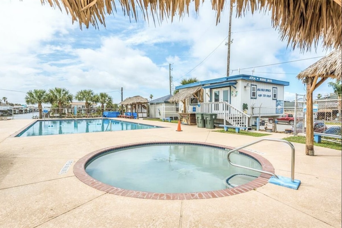 2d14b6d1c2044604a4df5ae45beaf896 Large | Beachhouse | Texas | TX | Vacation Homes | Galveston | Crystal Beach | Kokomo | Breezy Days | Beachfront Elegance | Sunrise Serenity | Southern Sands Property Management, LLC