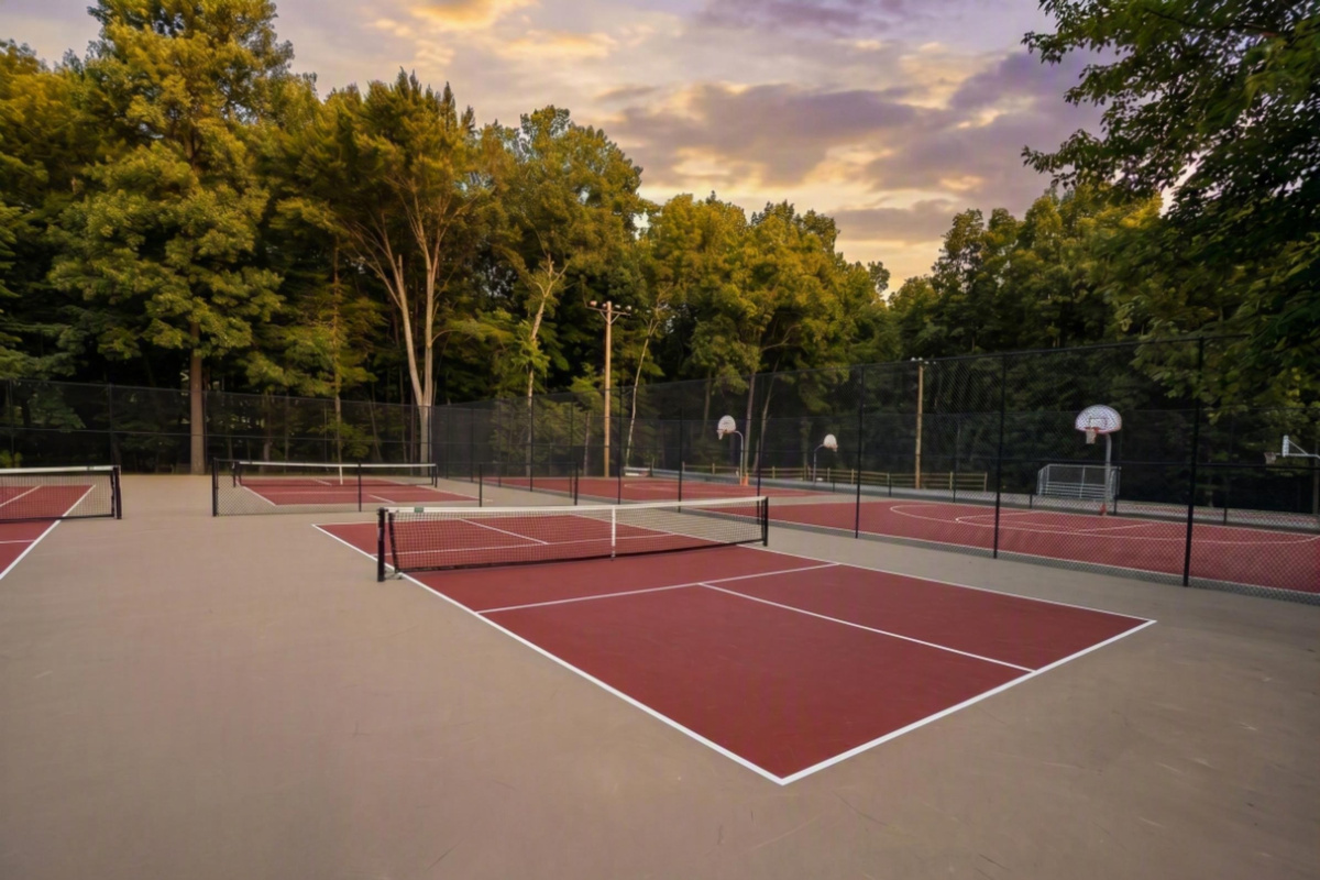 Pickleball Courts