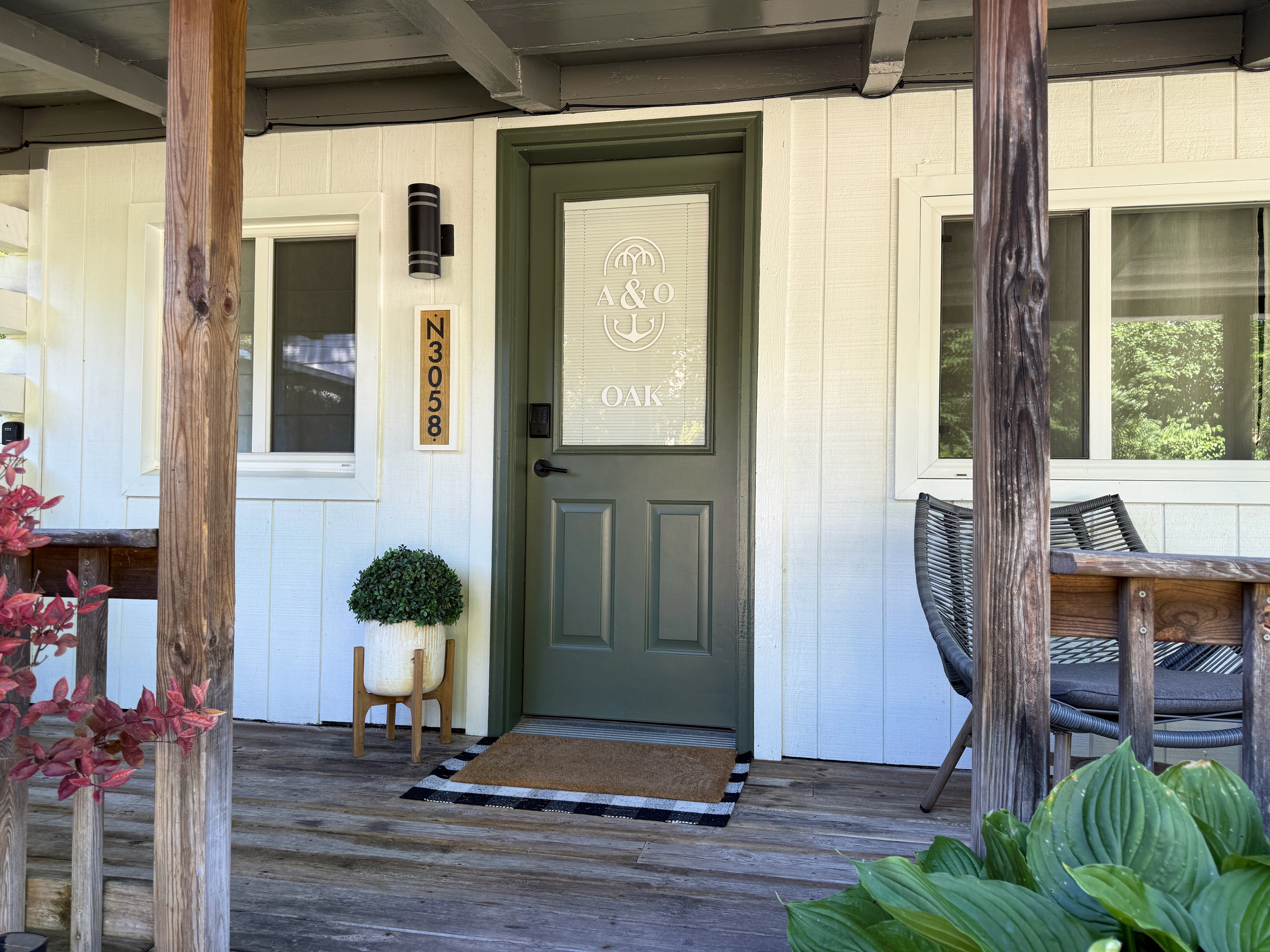 Oak Entry
