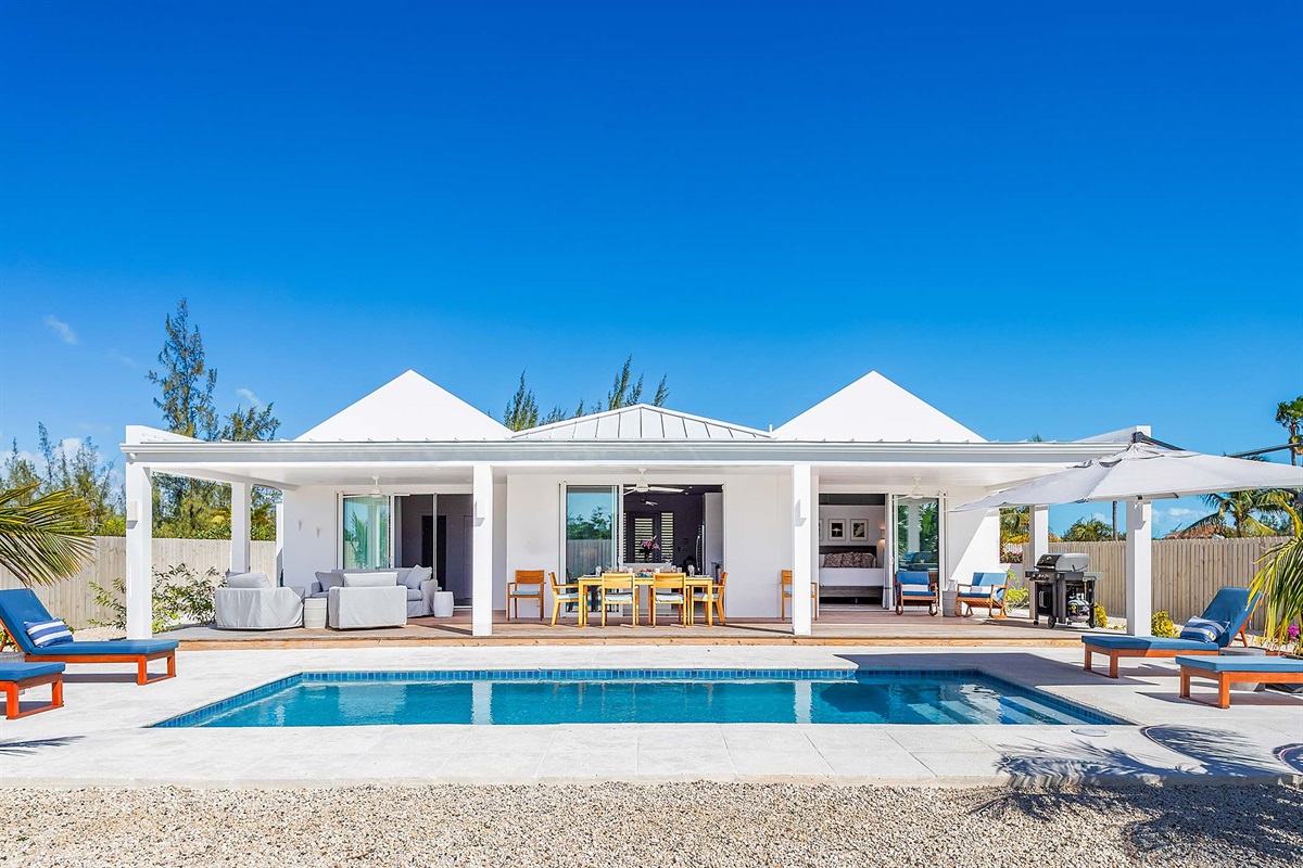Pool and outside deck