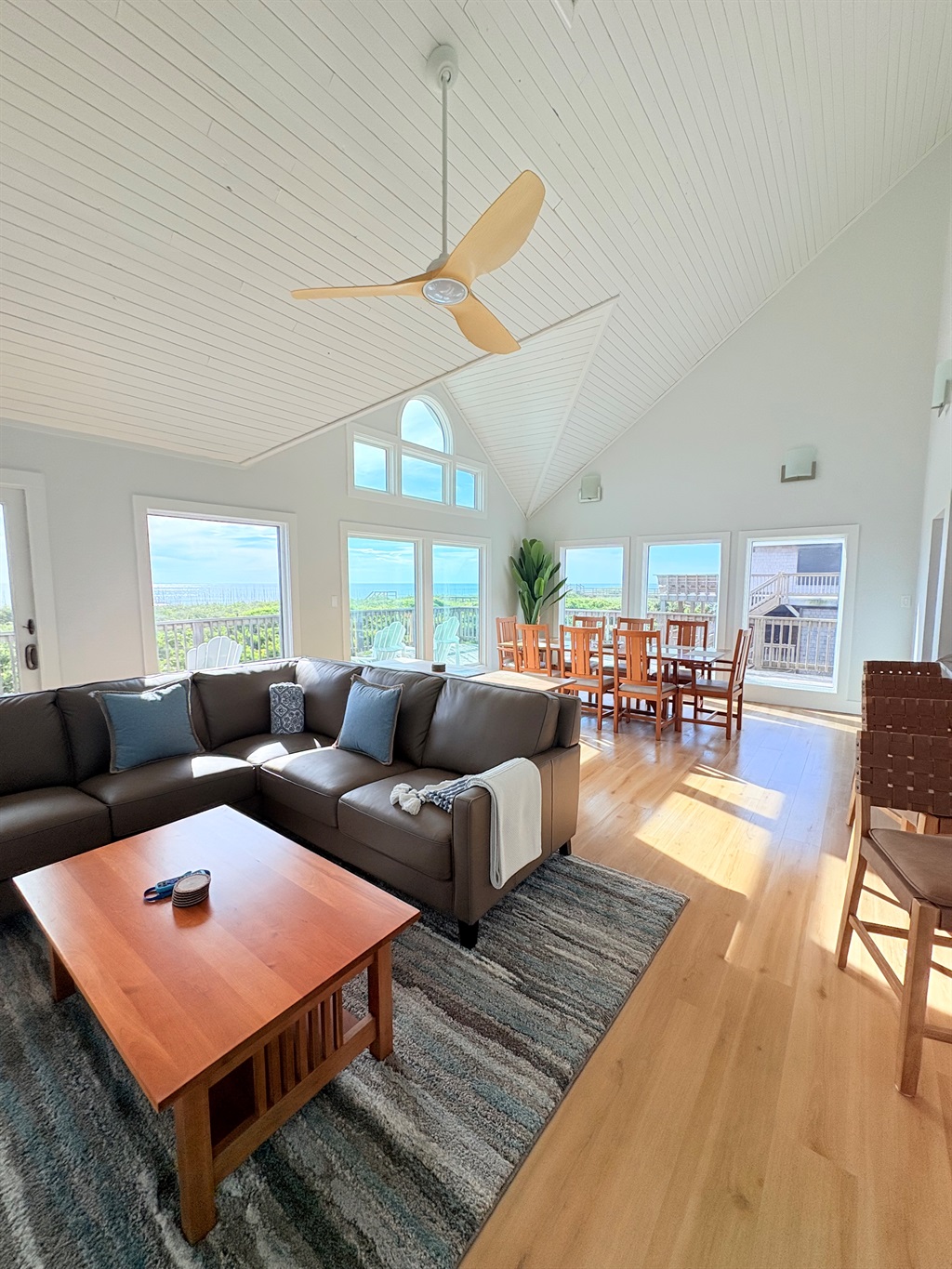 Enjoy the large open floor plan overlooking the ocean!