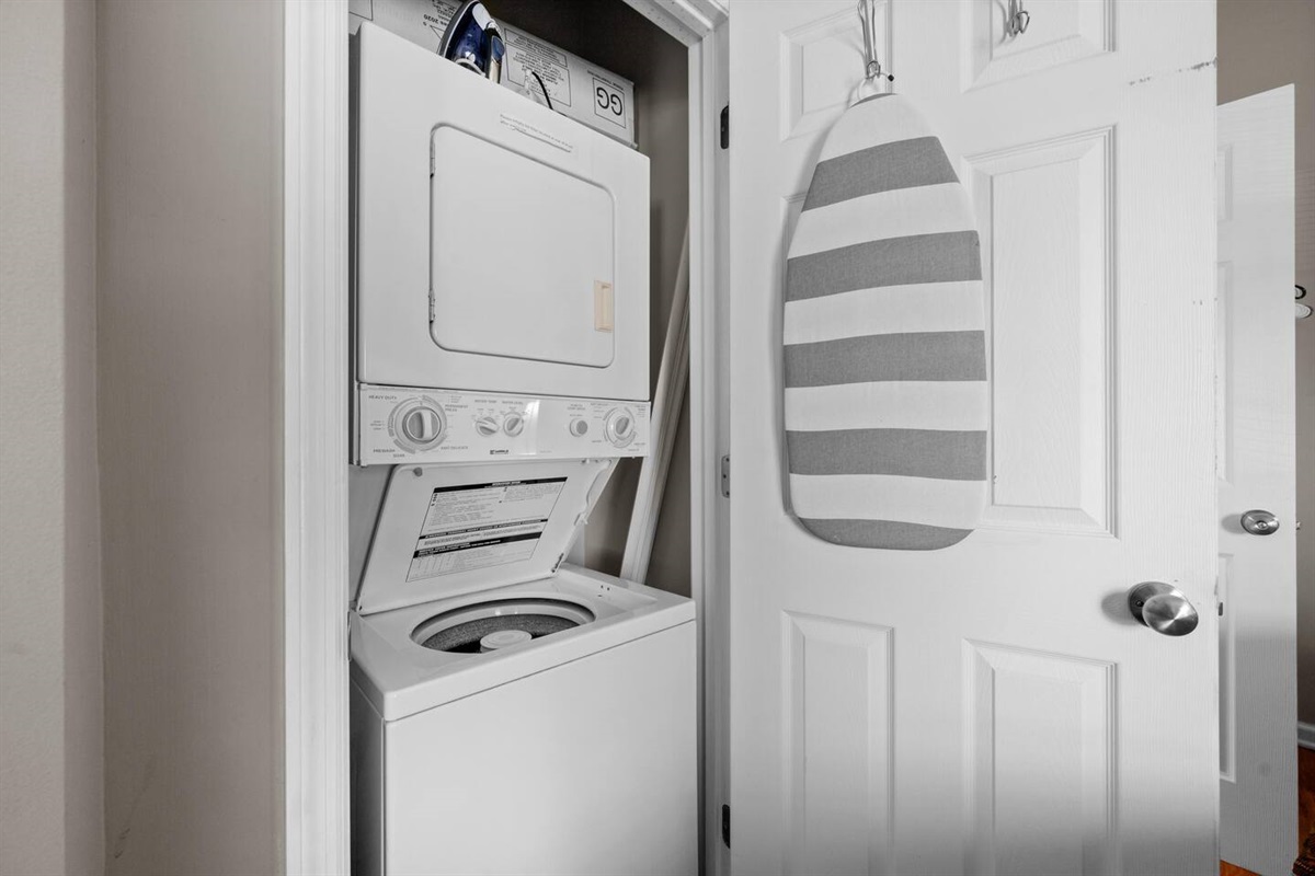 Stack washer/dryer