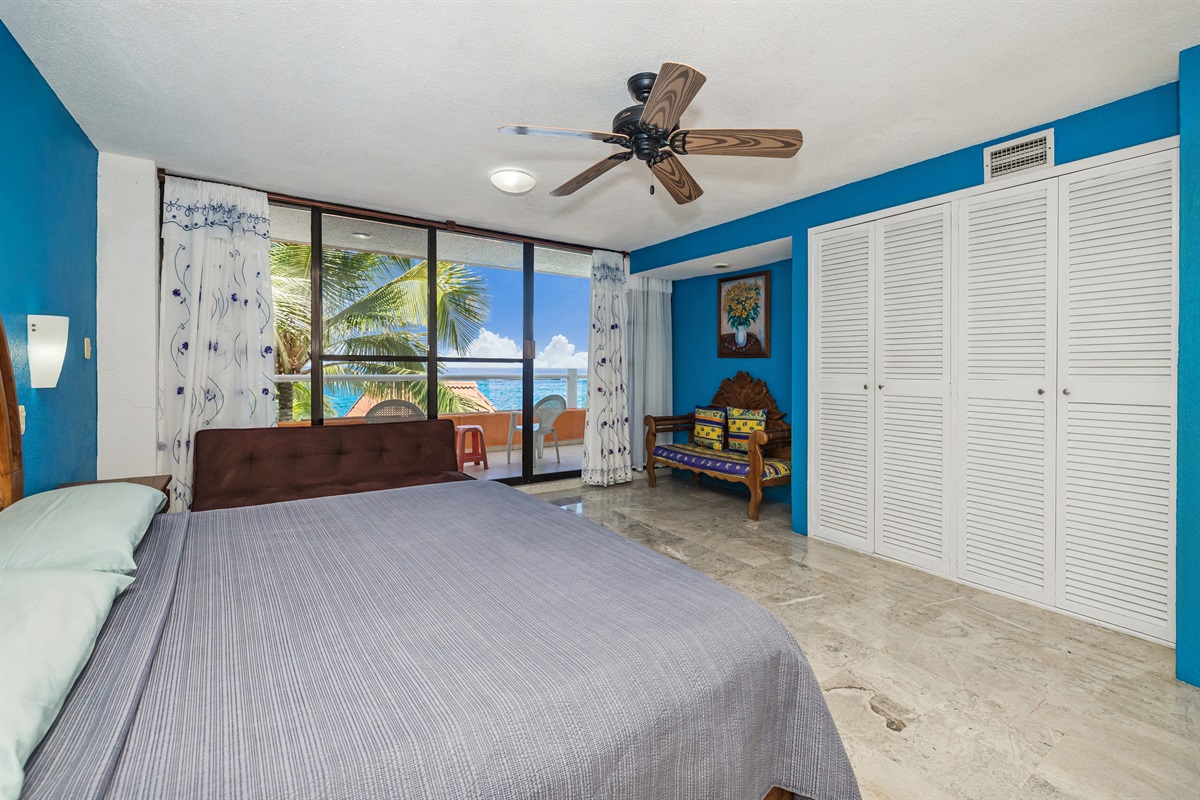 Bedroom 2, King Bed, Shared Bath, Balcony with Ocean Views