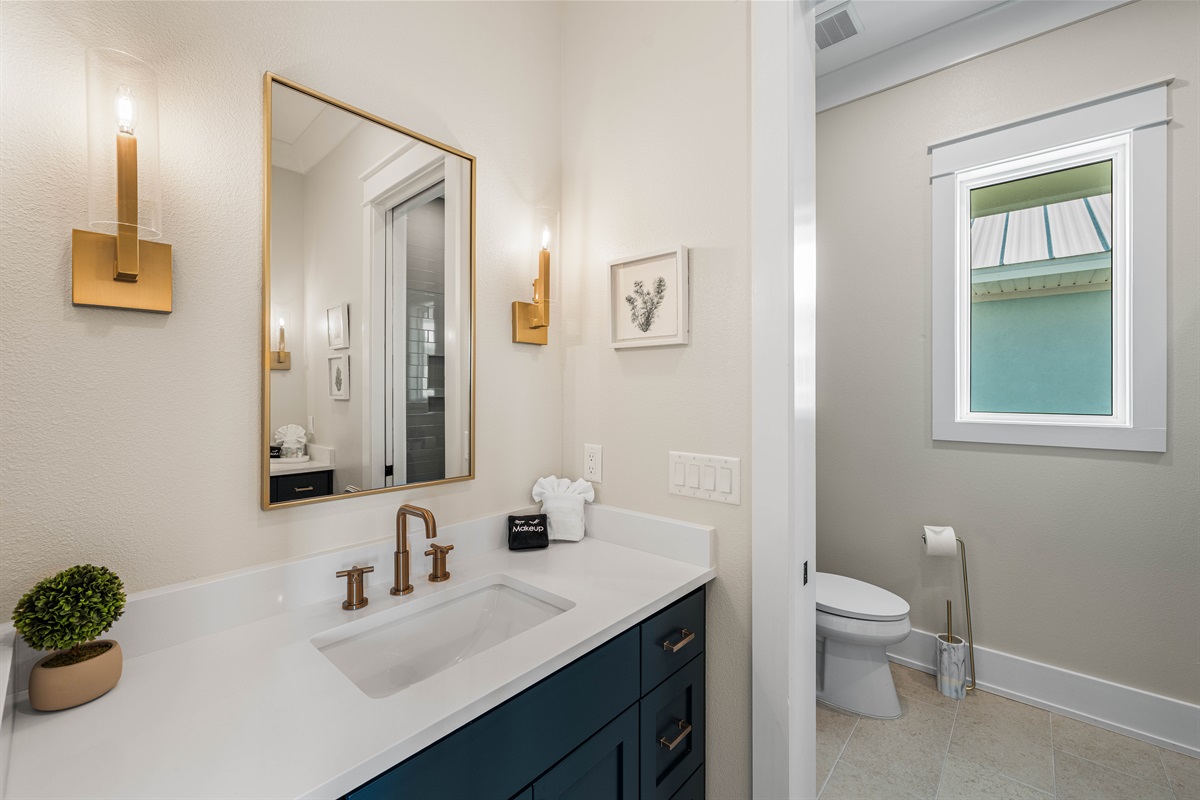 2nd Bathroom