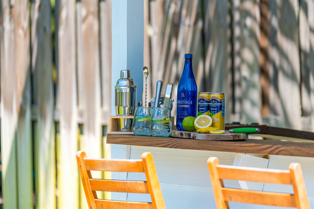 Sip cocktails and enjoy the laid-back vibes at your private outdoor tiki bar, complete with bar seating and a mounted TV. It’s the perfect spot to mix drinks, watch the game, or gather with friends under the Florida sunshine.