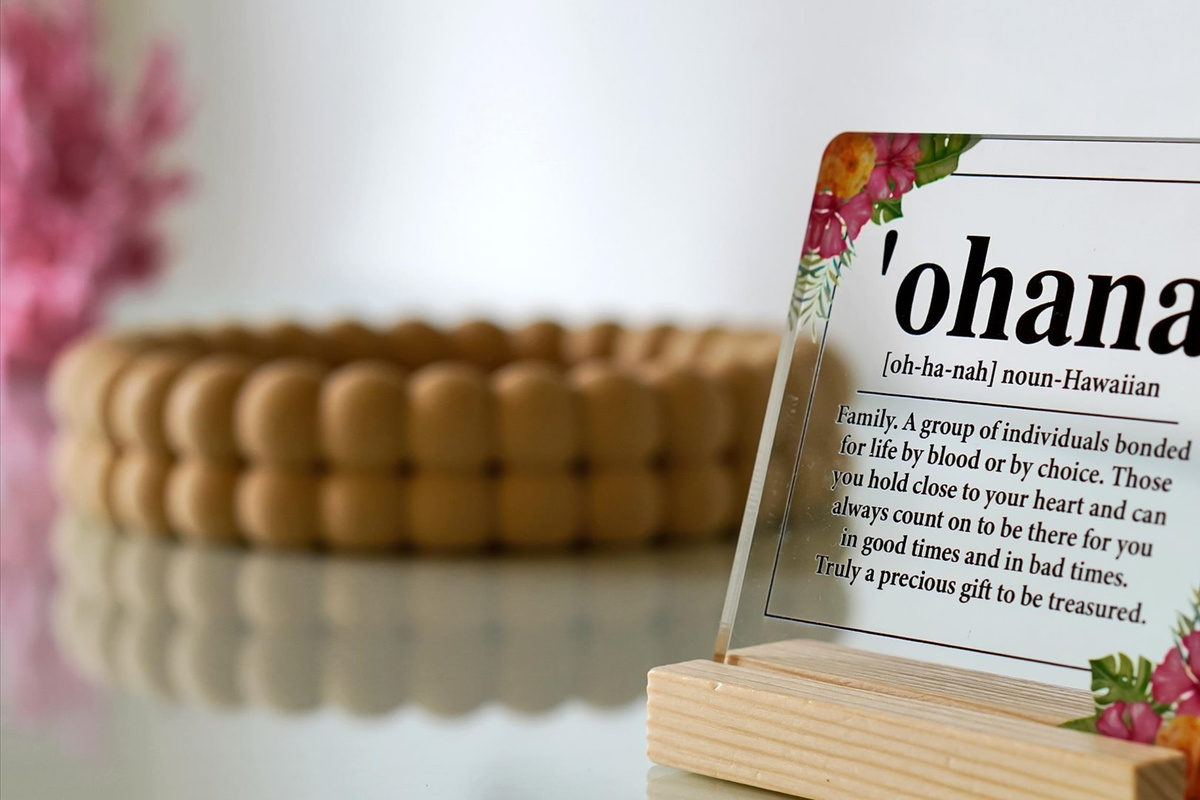 Stitch Queen Retreat: Thoughtful ‘ohana-inspired décor celebrates family and the spirit of togetherness.