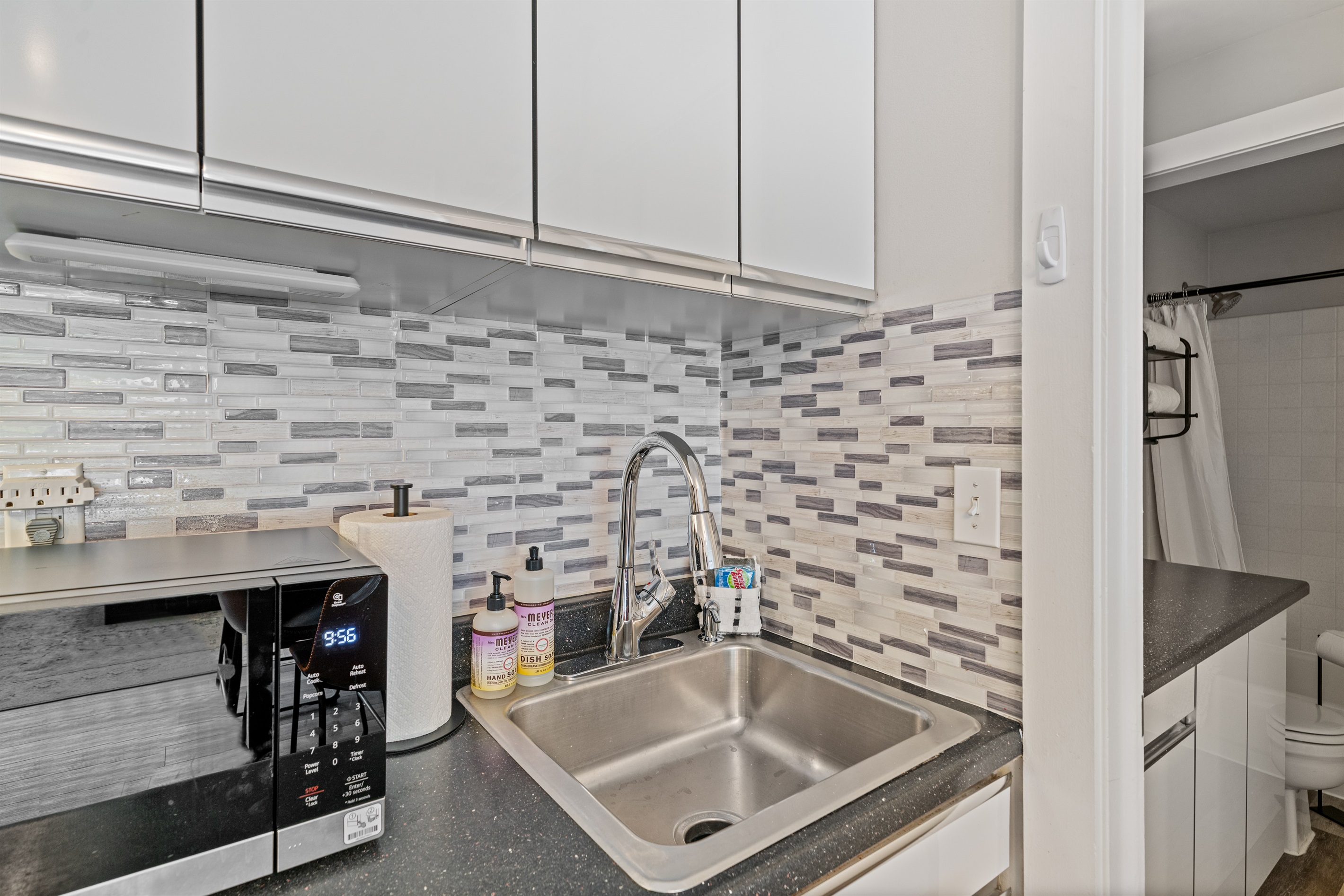 A brand new microwave makes it easy to prepare or heat up meals