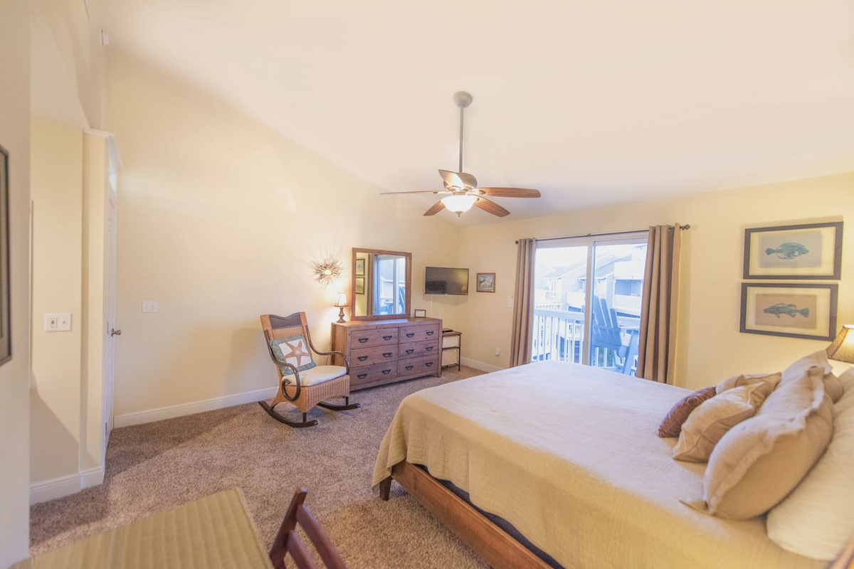 Private balcony for King Suite