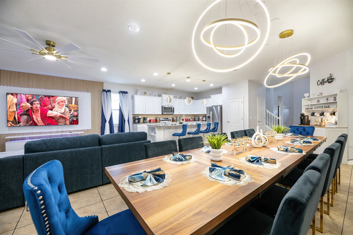 Dining Area with Seating for 12