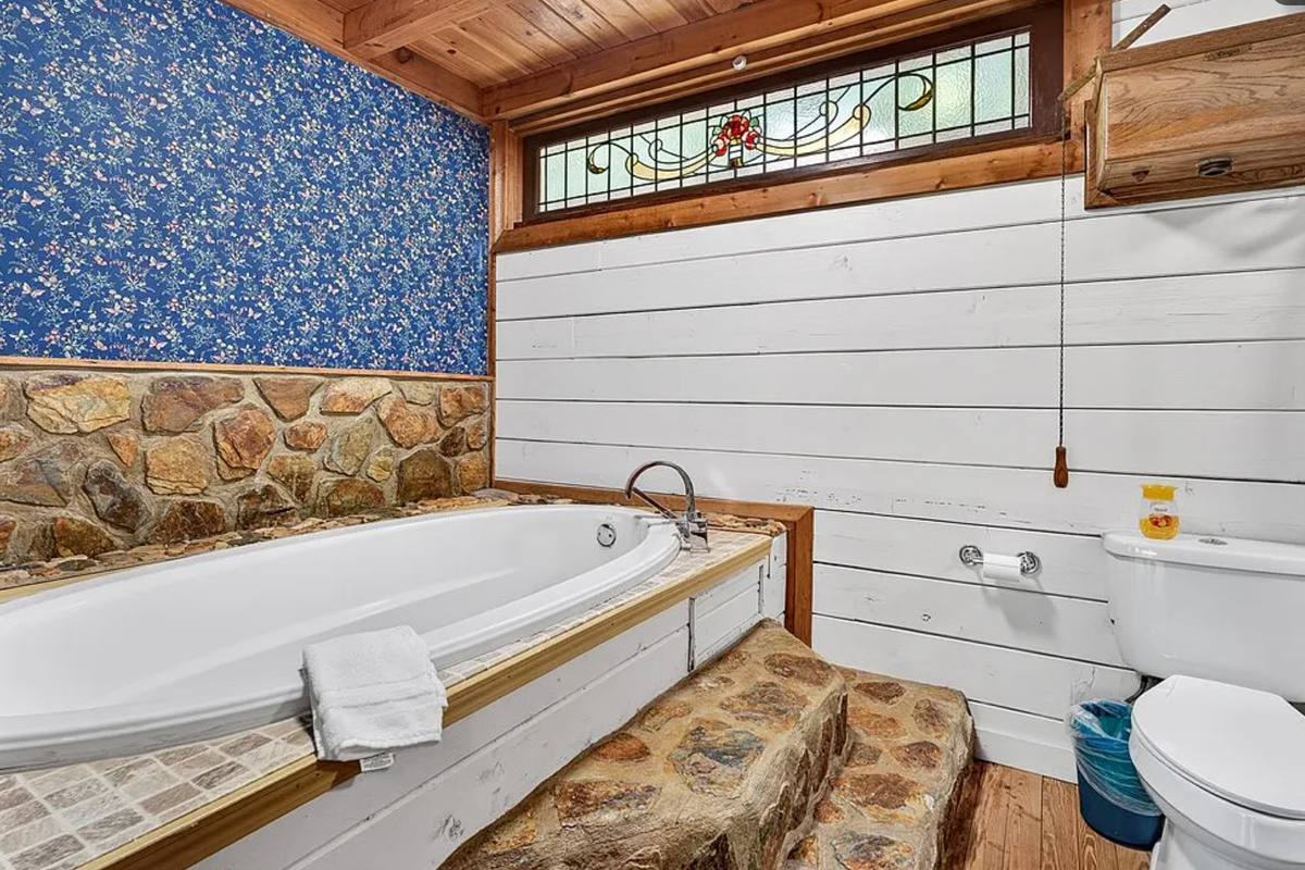Soaking Tub Building 2