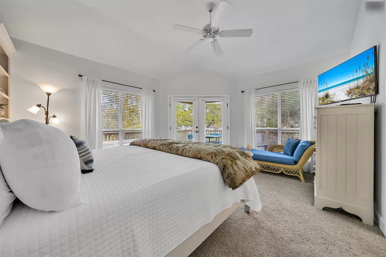 You'll feel pampered like royalty on the comfortable king-size bed in the master bedroom.