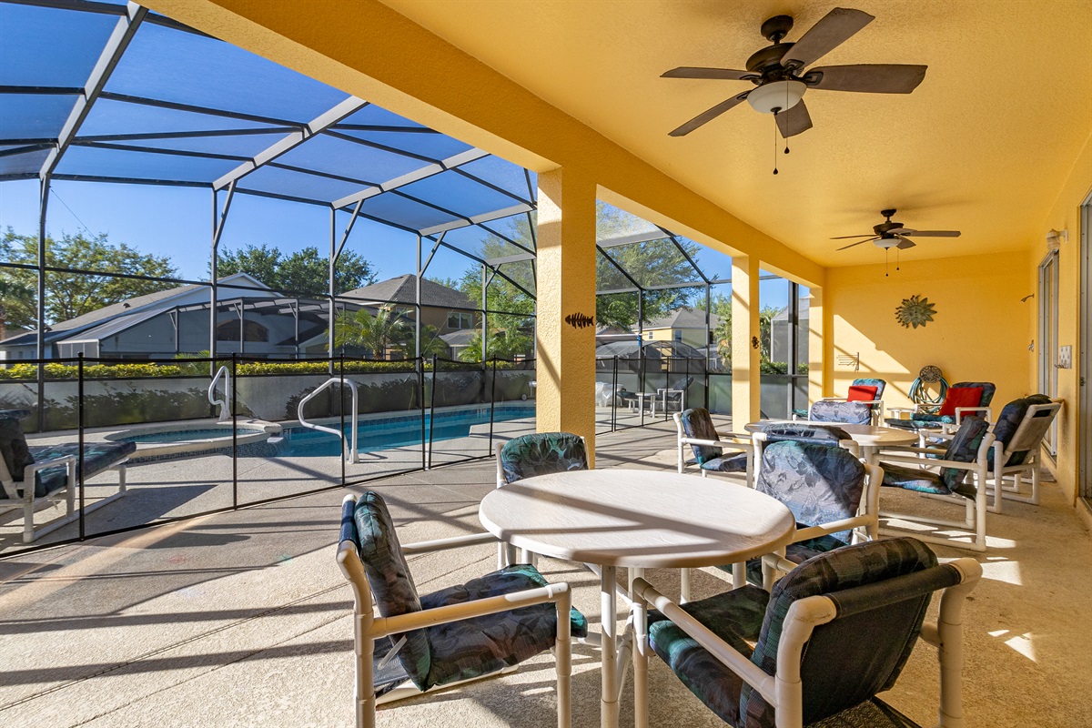 The huge covered lanai has plenty of room to eat outside!