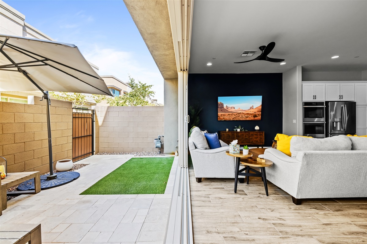 Luna Luxe Rooftop Retreat | 3BR • 2.5BA • Rooftop Deck — Luna Luxe Rooftop | 3BR • 2.5BA • Rooftop Deck, Scottsdale, Arizona — photo 6