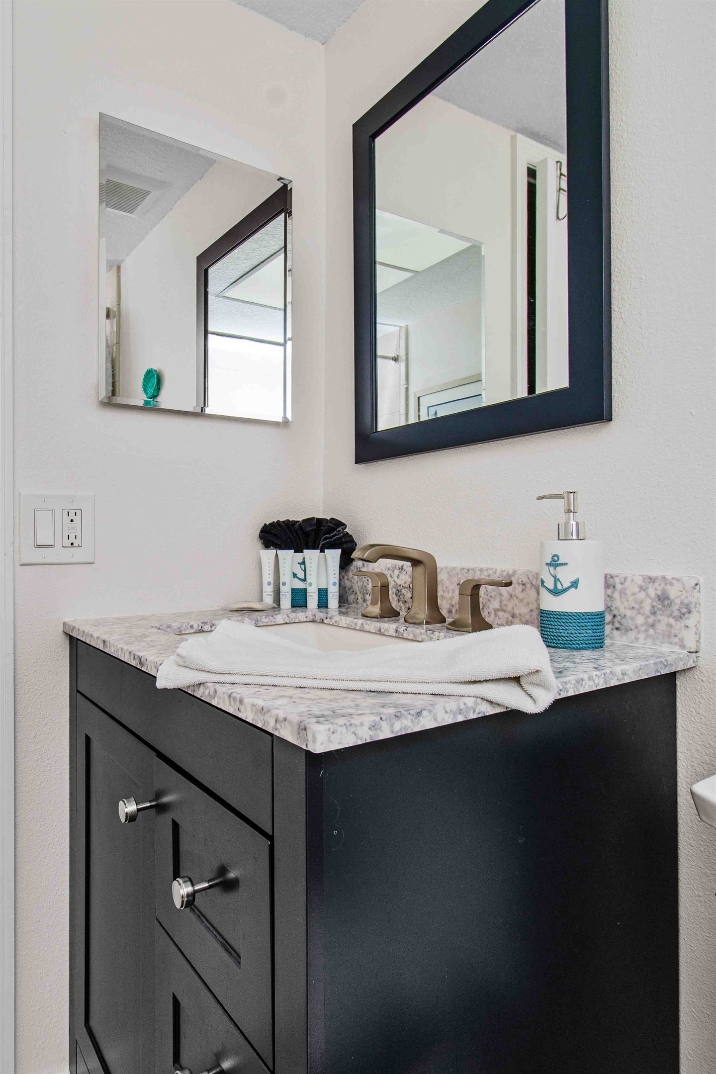 Bathroom sink