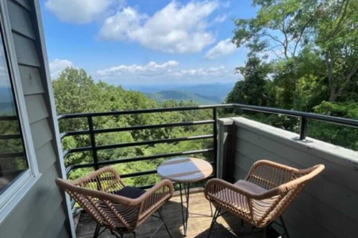 Peaceful Top of the Mountain Setting