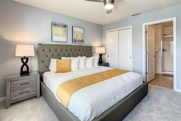 Master Suite #2-2nd Floor-King Bed