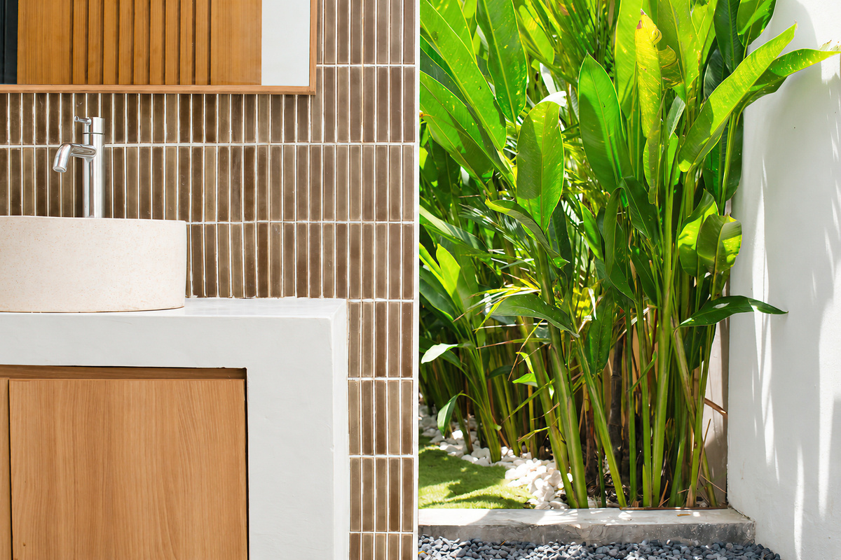 Outdoor shower