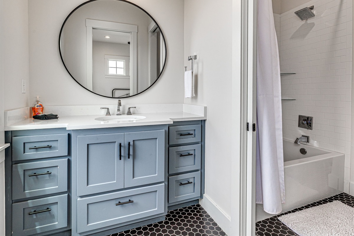 Guest Bathroom 1