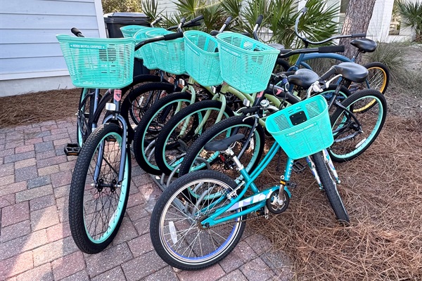 Amenities - 6 adult bikes, 2 20 in kids bikes, beach chairs, beach wagon, CoolCabana, beach toys