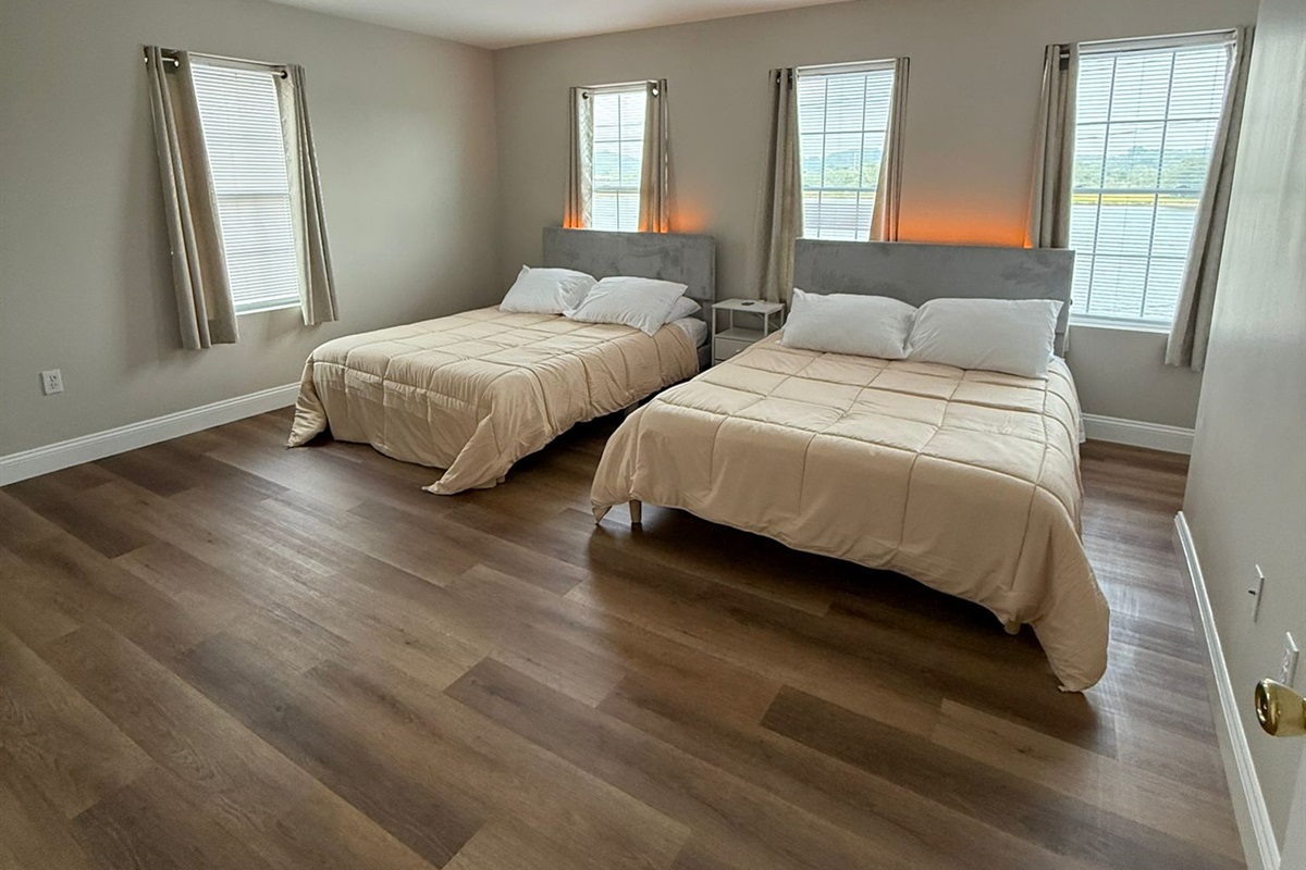 Bedroom #3 - 2 Queen Beds