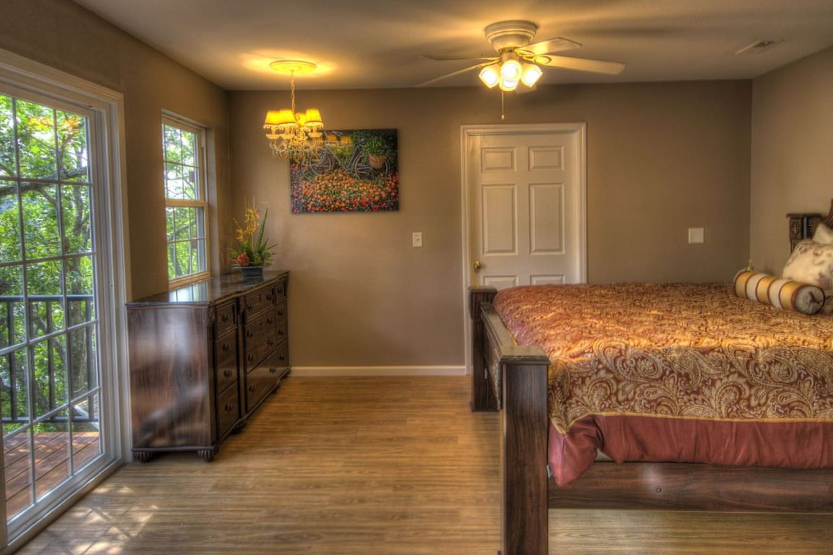 Master bedroom, Upper Level. Lake side Deck. Lake views