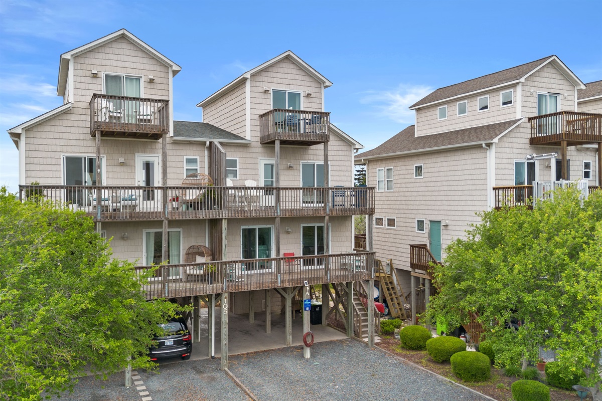 Covered parking and easy-access driveway for a stress-free arrival