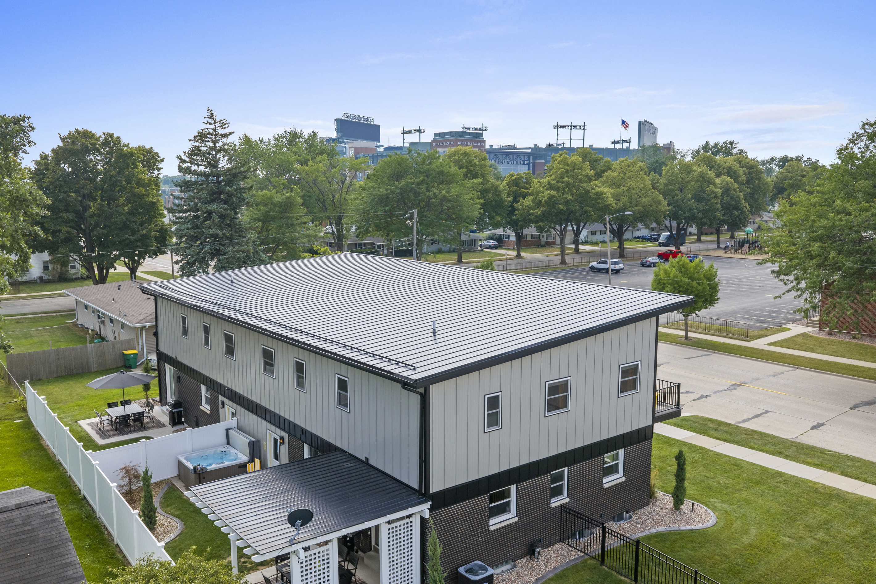 Just two blocks from Lambeau Field — an easy walk to the stadium on game day.