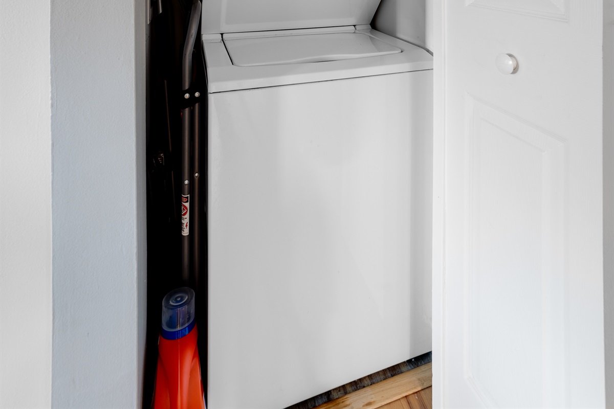 Laundry Closet with Stackable Washer/Dryer