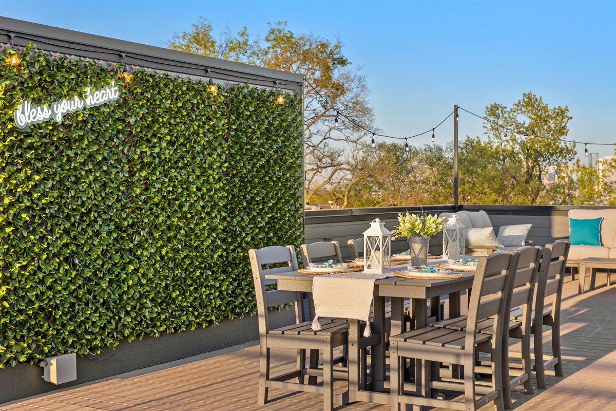 [Casa Tiffani] The Photo-Ops on our Rooftop Balcony are Stunning!